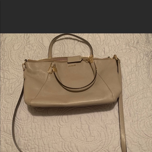 Barely used Coach Crossbody - Picture 3 of 3